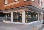 210m² commercial premises for sale in Almansa, Calle San José photo