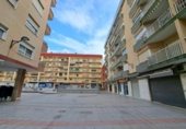 Oficinas en venta con 174m² en Algemesí, Calle Jovellanos foto