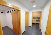 Oficinas en venta con 174m² en Algemesí, Calle Jovellanos foto
