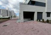 90m² commercial premises for sale in Logroño photo