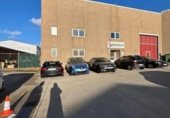 884m² entrepôt industriel pour vente à Valladolid, dans le quartier de Zone industrielle Saint Christophe, Calle Topacio photo