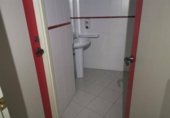 Local comercial en venta con 250m² en Lérida, Carrer de l'Acadèmia foto