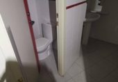 Local comercial en venta con 250m² en Lérida, Carrer de l'Acadèmia foto