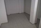 Local comercial en venta con 250m² en Lérida, Carrer de l'Acadèmia foto