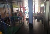 Local comercial en venta con 250m² en Lérida, Carrer de l'Acadèmia foto