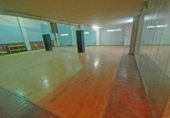 700m² commercial premises for sale in Lérida, Plaça Victor Siurana photo