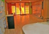 700m² commercial premises for sale in Lérida, Plaça Victor Siurana photo