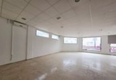 160m² commercial premises for sale in Alcalá de Guadaíra photo