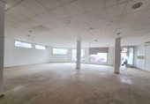 160m² commercial premises for sale in Alcalá de Guadaíra photo