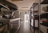Restaurante en venta con 194m² en Badajoz foto