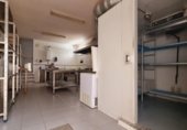 Restaurante en venta con 194m² en Badajoz foto
