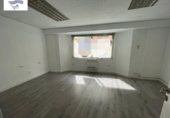 Oficina
en lloguer
amb 60m² a Albacete, Centro-Carretas foto