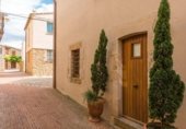 Local comercial en venta con 685m² en la Bisbal d'Empordà foto