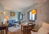 Local comercial en venta con 685m² en la Bisbal d'Empordà foto
