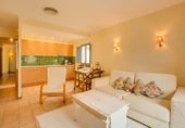 Local comercial en venta con 685m² en la Bisbal d'Empordà foto