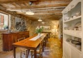 727m² commercial premises for sale in Cornellà del Terri photo