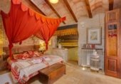 727m² commercial premises for sale in Cornellà del Terri photo