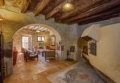 727m² commercial premises for sale in Cornellà del Terri photo