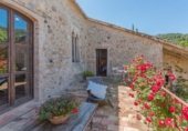 727m² commercial premises for sale in Cornellà del Terri photo