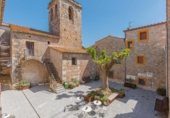 727m² commercial premises for sale in Cornellà del Terri photo