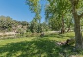 727m² commercial premises for sale in Cornellà del Terri photo