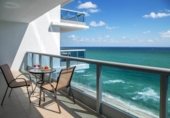 1500m² hotel for sale in Llançà photo