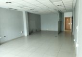 Local comercial en venta con 118m² en Sevilla, en la zona de Sevilla Este foto