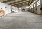 Nave Industrial en venta con 1800m² en Coslada, Calle Copérnico foto