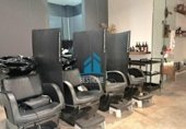 145m² salon de coiffure pour location à Valence, dans le quartier de Russafa, Calle del Duque de Calabria photo