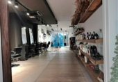 145m² salon de coiffure pour location à Valence, dans le quartier de Russafa, Calle del Duque de Calabria photo