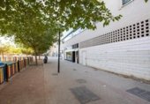 143m² commercial premises for sale in Granada, in the area of Campus, Camino de Santa Juliana photo
