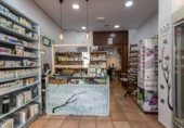 Local comercial
en venda
amb 45m² a Granada, a la zona de Ciutat Jardí, Calle Virgen del Rocío foto