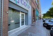 Local comercial en venta con 109m² en Almansa, Calle del Campo foto