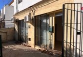 Local comercial en venta con 122m² en Montellano, Calle Matahacas foto