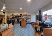 Local comercial en venta con 112m² en El Franco, Avenida Asturias foto