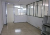 Local comercial en venta con 95m² en Santa Cruz de Tenerife, en la zona de Los Gladiolos, Calle Ramón Pérez de Ayala foto