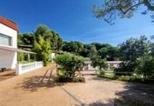 Oficinas en venta con 690m² en Canet de Mar, Carrer Balmes foto