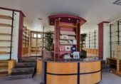 53m² bookstore for sale in Mieres, Plaza de Santa Bárbara photo