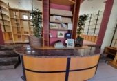 53m² bookstore for sale in Mieres, Plaza de Santa Bárbara photo
