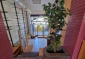 53m² bookstore for sale in Mieres, Plaza de Santa Bárbara photo