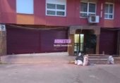 Local comercial en venta con 162m² en Santa Coloma de Gramenet foto