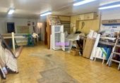 Local comercial en venta con 162m² en Santa Coloma de Gramenet foto