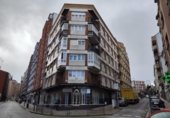 182m² offices for sale in Avilés, Calle El Muelle photo