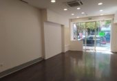 65m² commercial premises for rent in Pamplona, photo