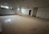 150m² commercial premises for rent in Valladolid, in the area of Bullring, Plaza de El Ejército photo