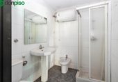 Local comercial en venta con 291m² en Granada, Camino de Ronda foto