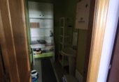 52m² commercial premises for sale in León, in the area of Santa Ana, Calle Cantareros photo