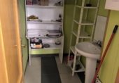 52m² commercial premises for sale in León, in the area of Santa Ana, Calle Cantareros photo