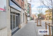 67m² commercial premises for sale in Manresa, in the area of the Escodines, Carrer Pont de Vilomara photo