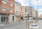 67m² commercial premises for sale in Manresa, in the area of the Escodines, Carrer Pont de Vilomara photo